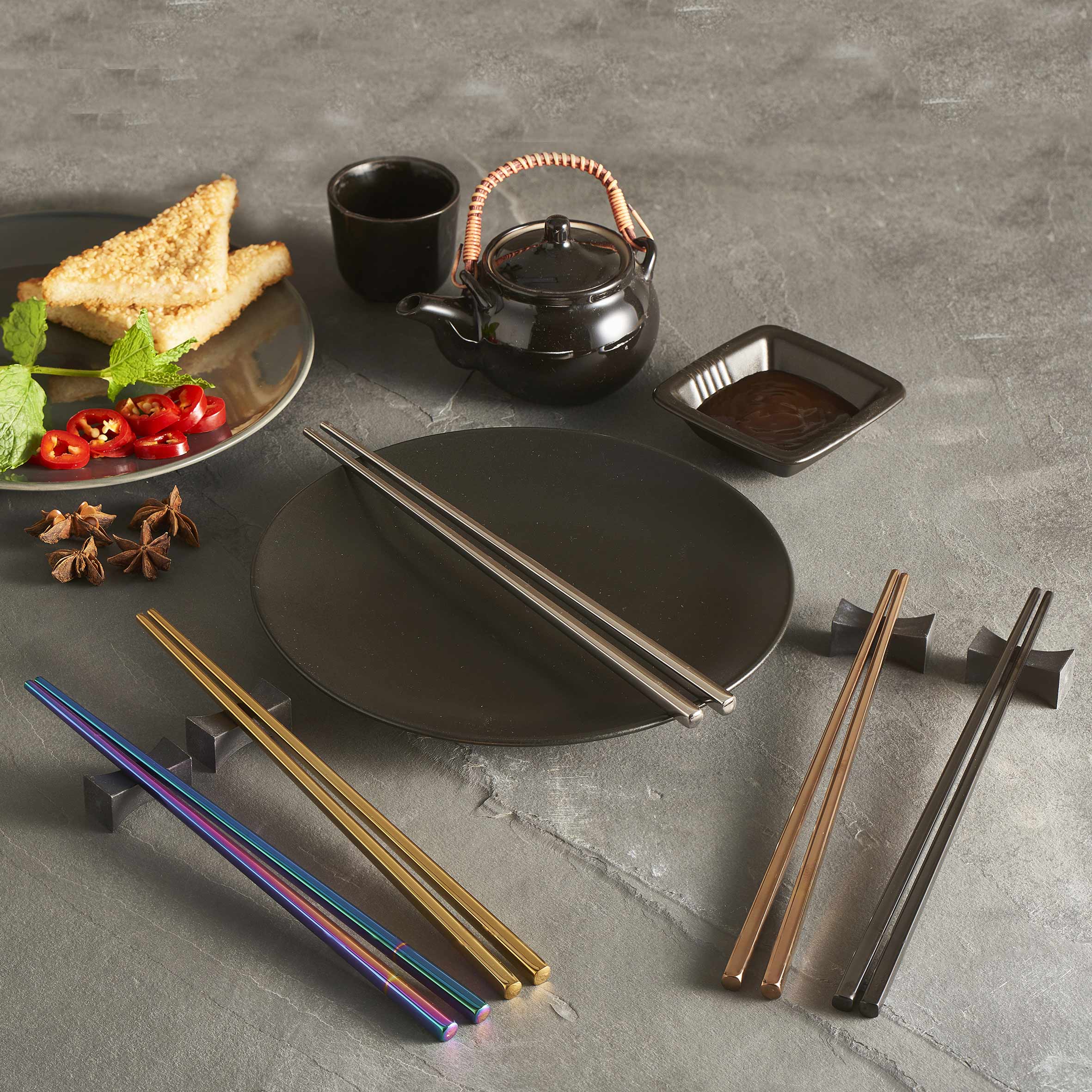 Black Metal Chopsticks - MYLEE London