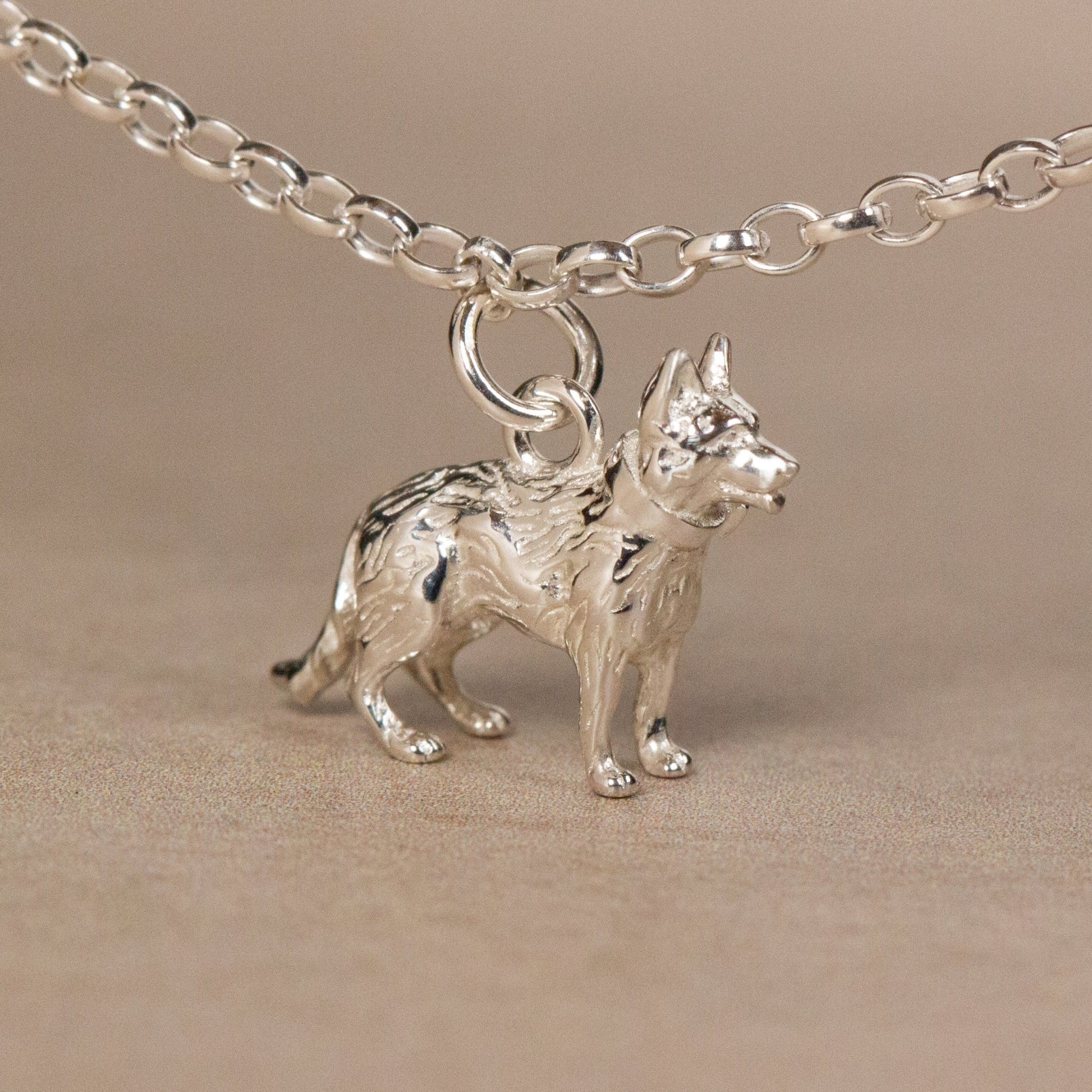 German Shepherd Chain Bracelet - Personalised - Sterling Silver - MYLEE London