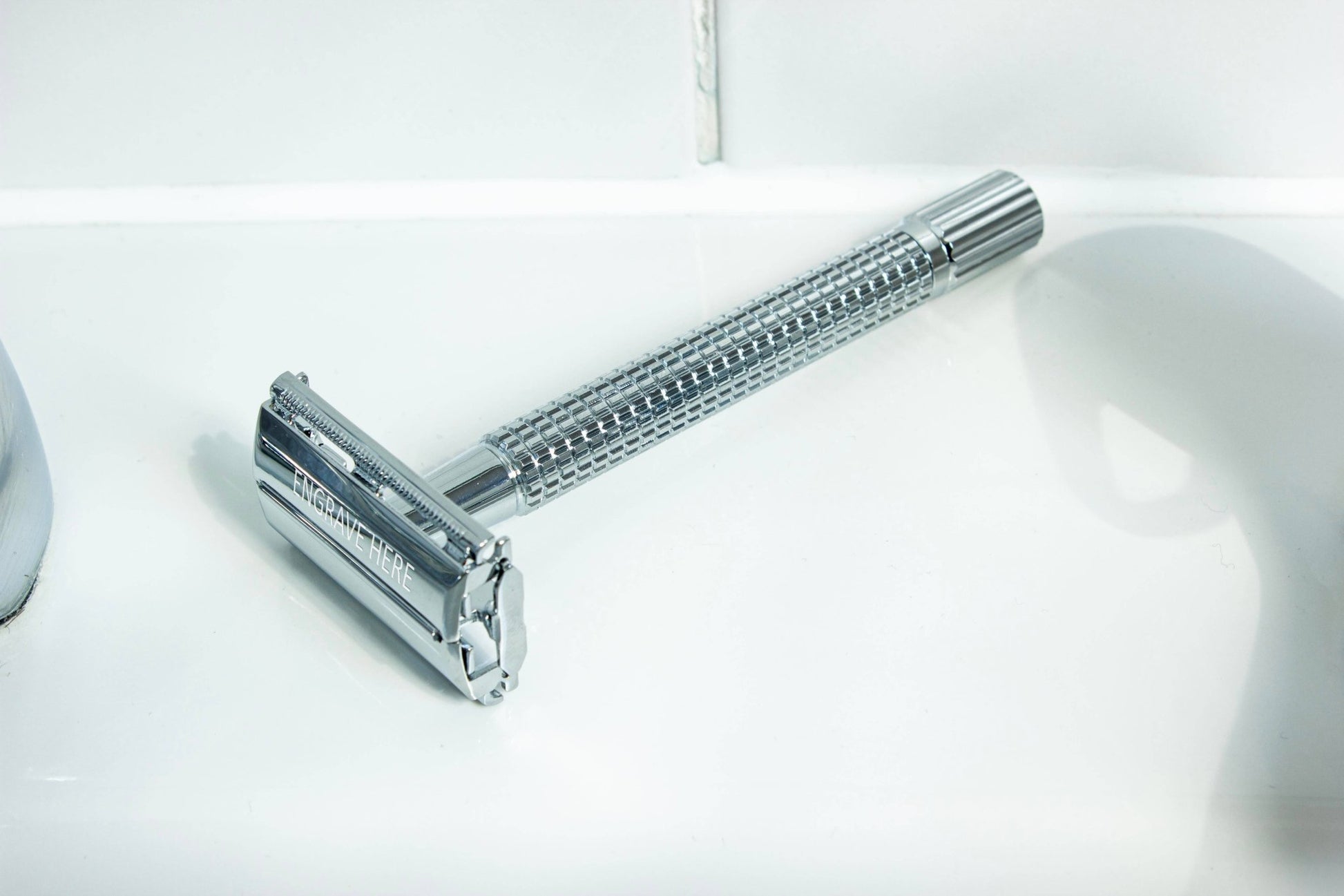 Personalised Traditional Twist Safety Razor - MYLEE London