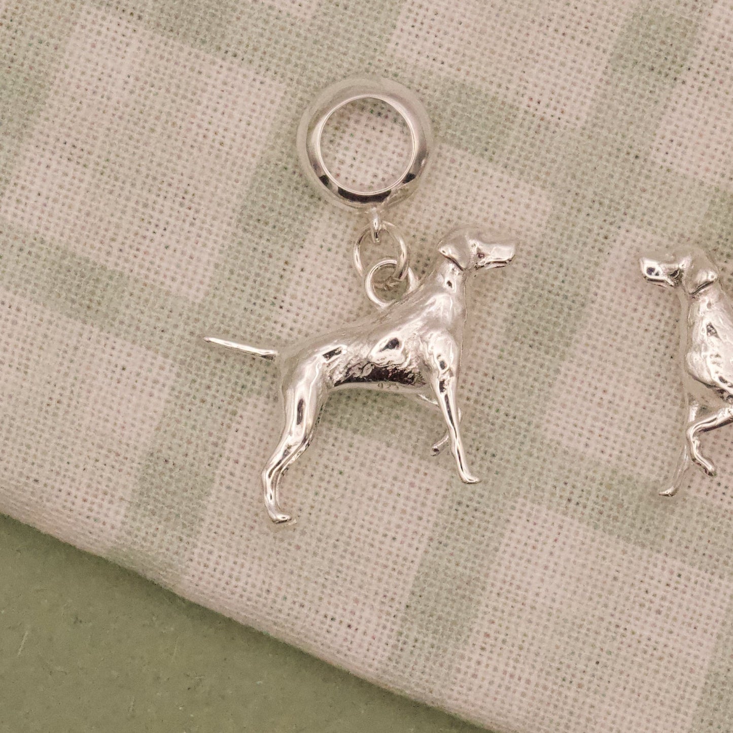 Pointer Silver Charm - MYLEE London